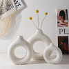 Vase blanc rond