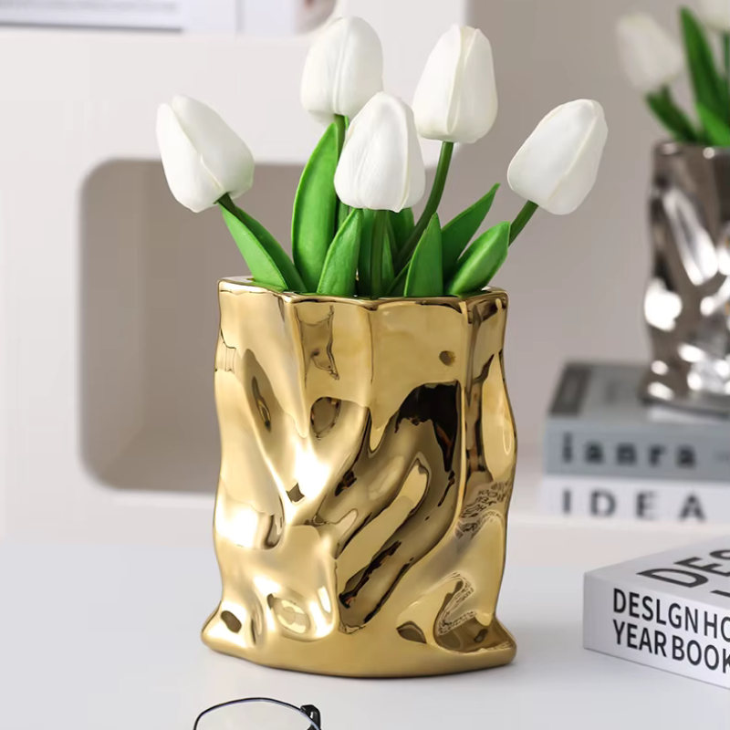 Vase Irrégulié Doré